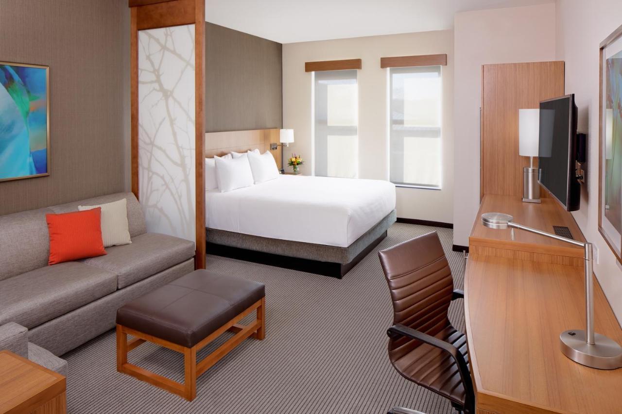 Hyatt Place Florence Downtown Экстерьер фото